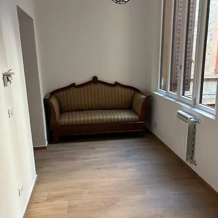 Nest Apartament Modena